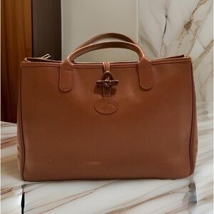 LONGCHAMP Le Roseau Handbag
Chestnut - Leather